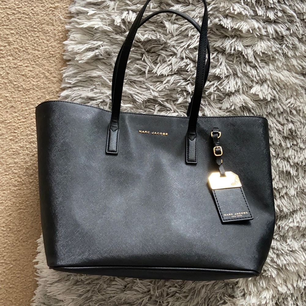 Marc Jacobs Black Tote bag